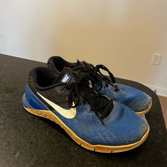 Nike Metcon Sneakers - Men’s Size 7 - Picture 3 of 4